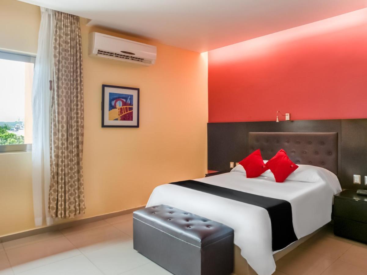 Veracruz Suites Hotel Exterior photo