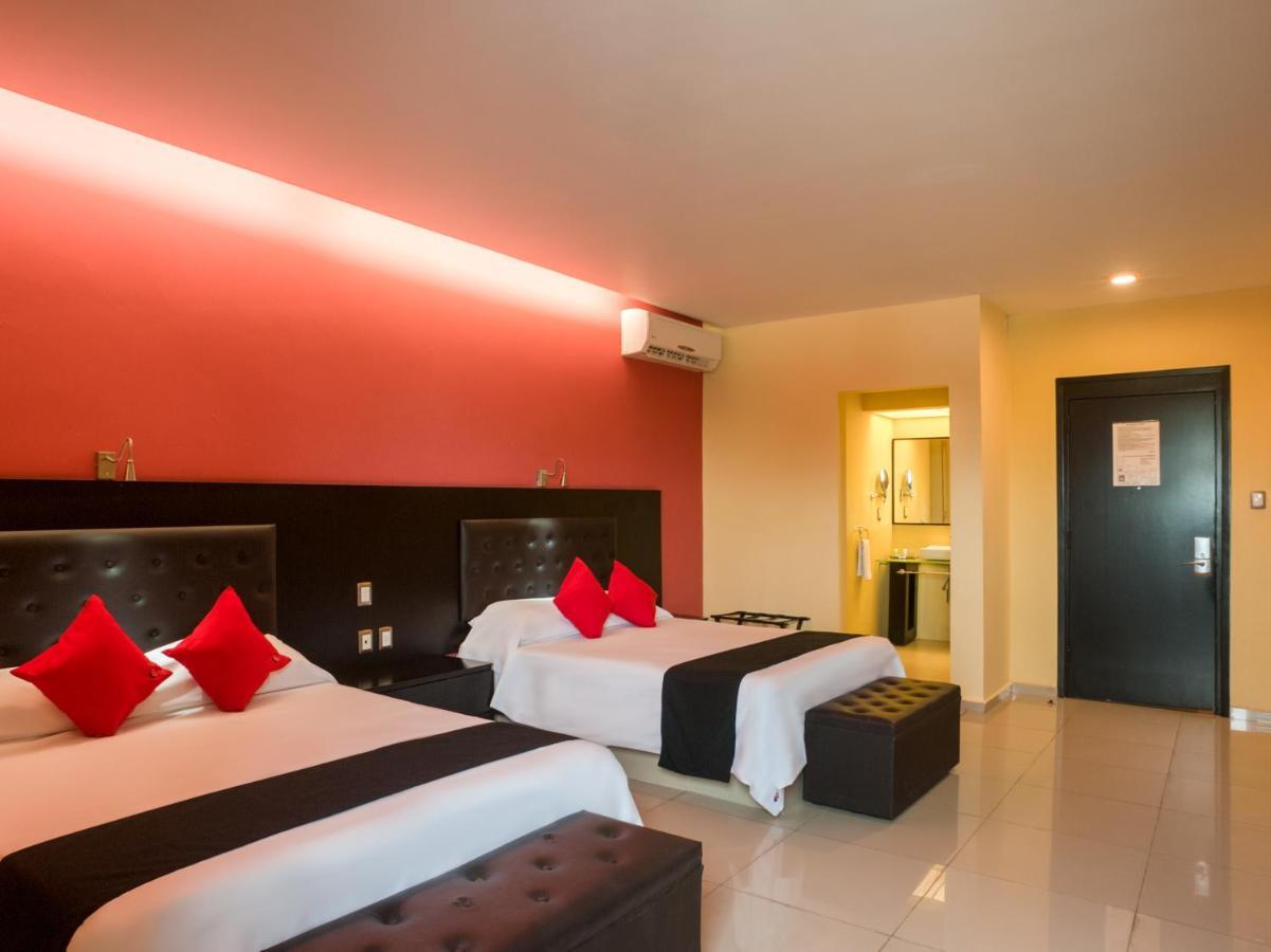 Veracruz Suites Hotel Exterior photo