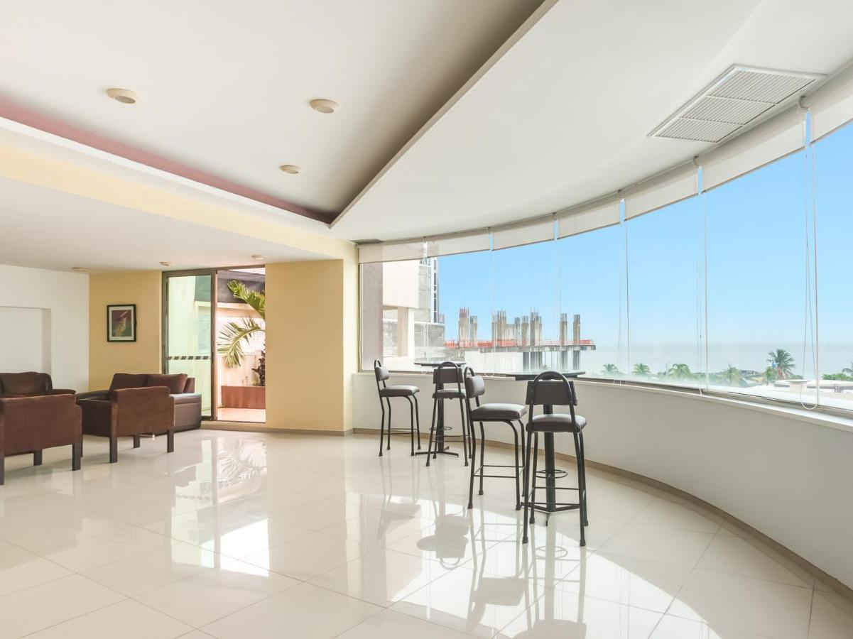 Veracruz Suites Hotel Exterior photo